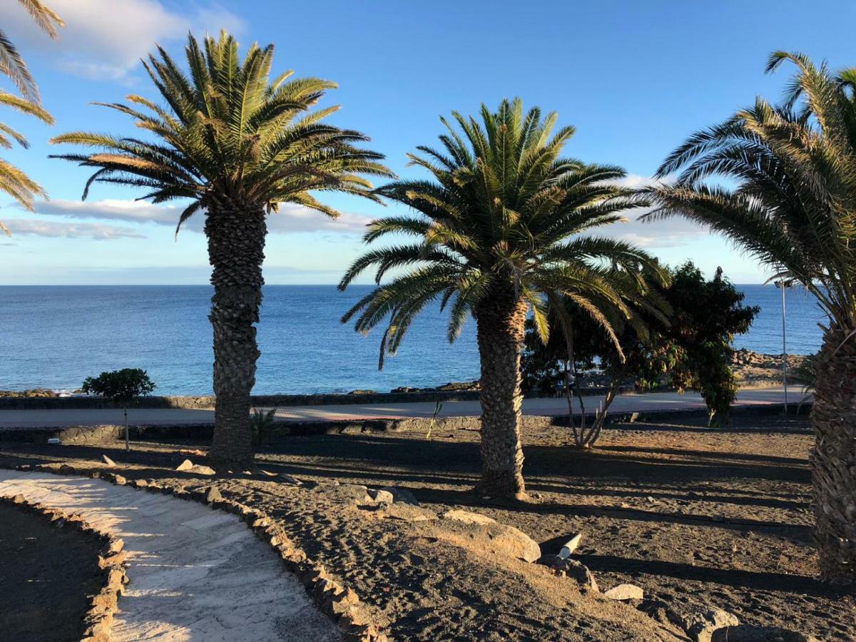 House First Line Of The Sea Villa Costa Teguise Bagian luar foto